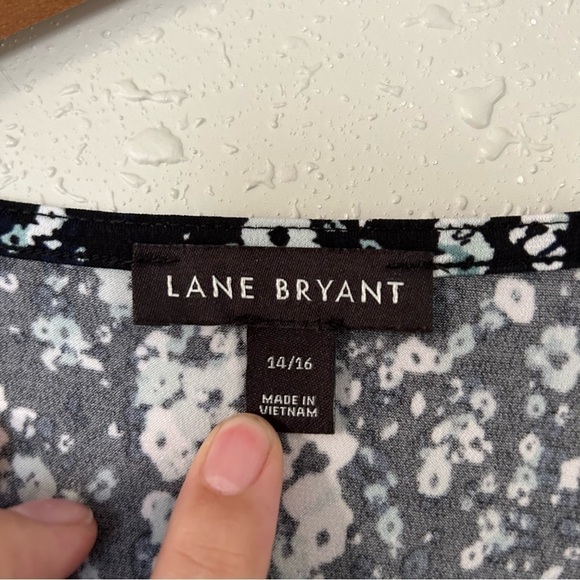 Lane Bryant Black White Floral Puff Sleeve Sweetheart-Neck Surplice Peplum Top - Picture 4 of 9